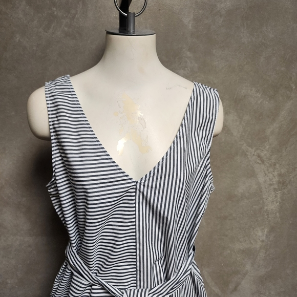 Vineyard Vines Striped V Neck Top With Sash Belt Size Large - Picture 4 of 8